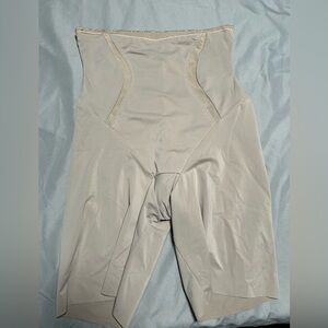 Maidenform Light Beige Shapewear